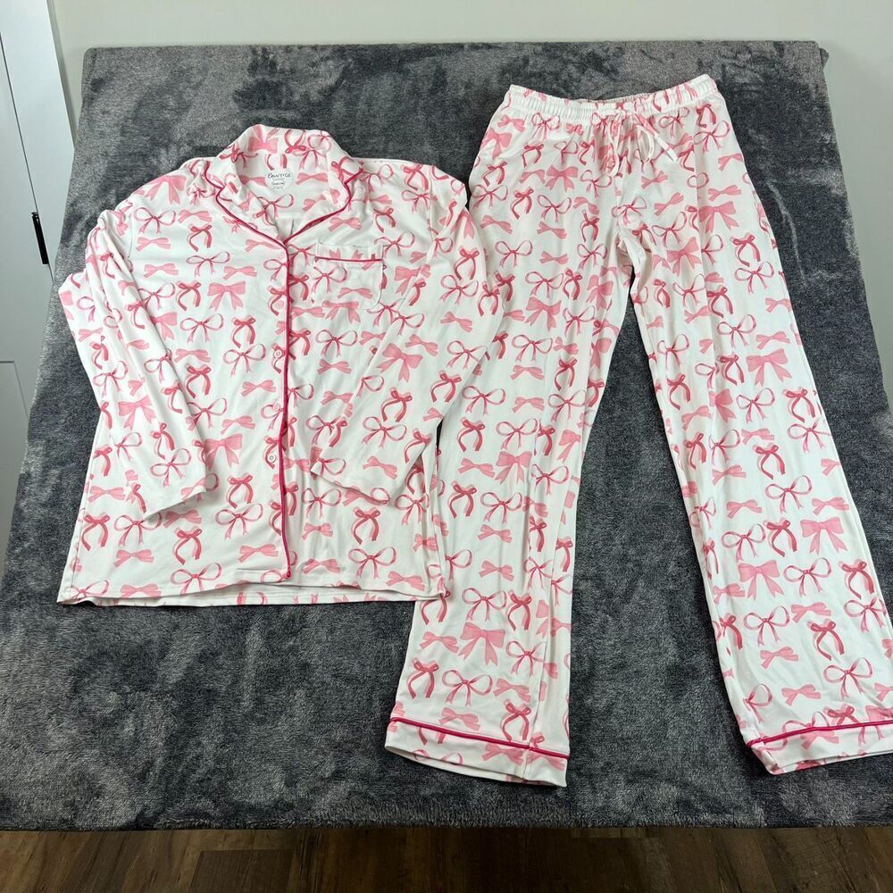 Benny + Co By KenzKustomz Bow Print Pajamas Two Piece AOP Long Sleeve Sz M
